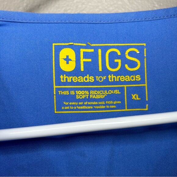 FIGS blue V neck front pockets short sleeve unisex scrub top size XL - Picture 8 of 9